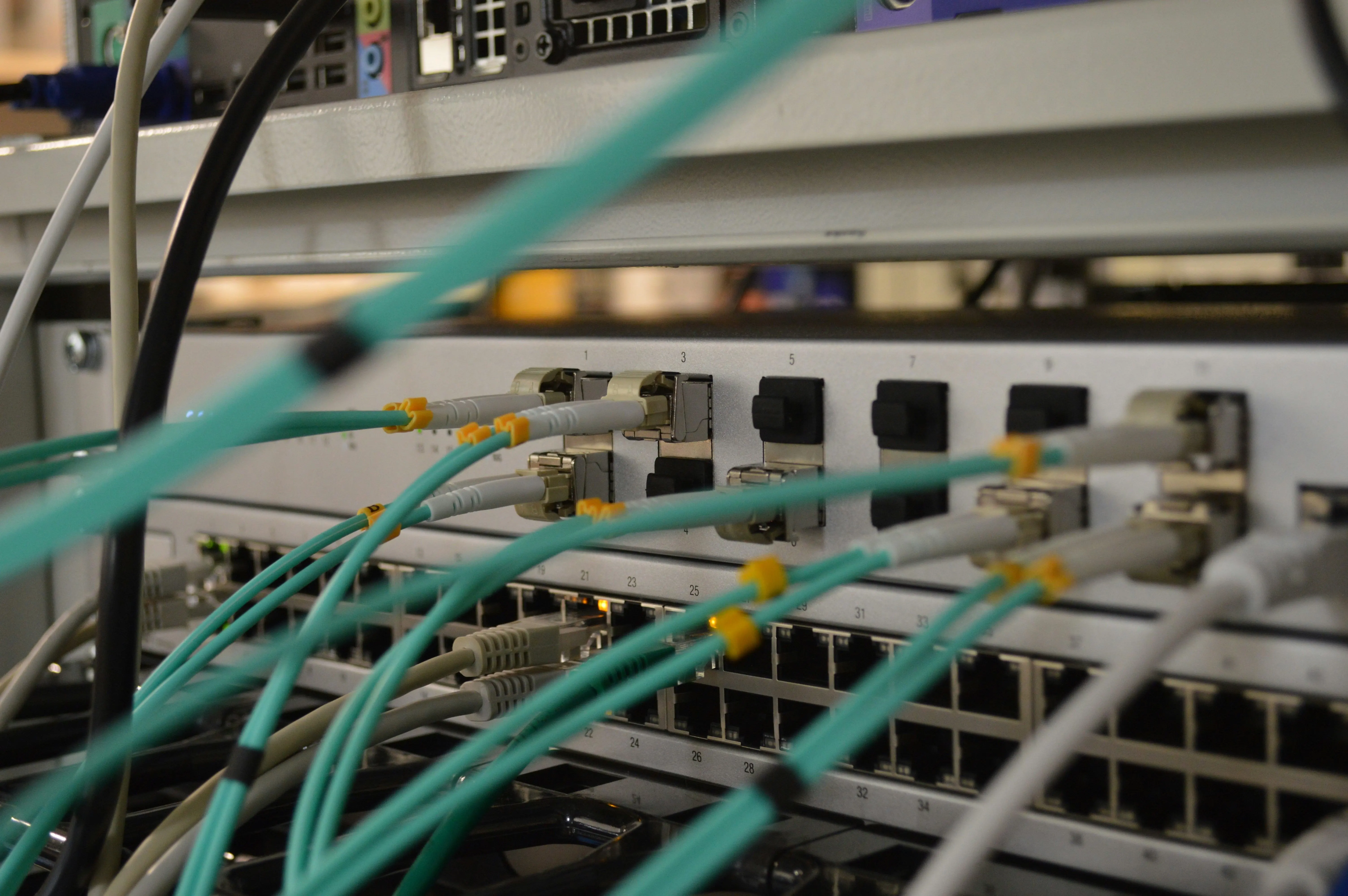 Nahaufnahme von Netzwerktechnik